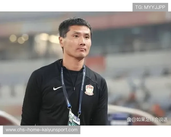 中国足球教练对球员个性化指导方式与团队整体统一性，足球教练风格